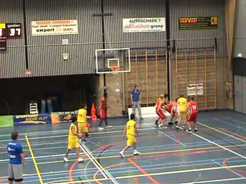 28 september 2013 Rivertrotters U16 vs Rowic U16 41 60 3rd period