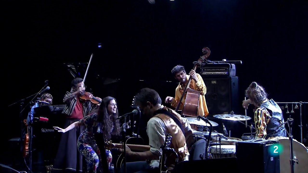 Silvia perez Cruz y Farsa Circus Band - Siga el baile (25.07.2021)