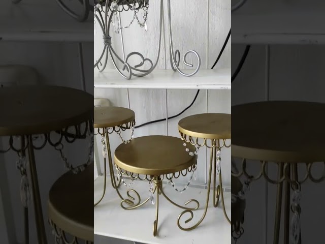 Vídeo relacionado con Wilton 307-859 - Soporte para Tartas, Metal Cromado, 3 Niveles