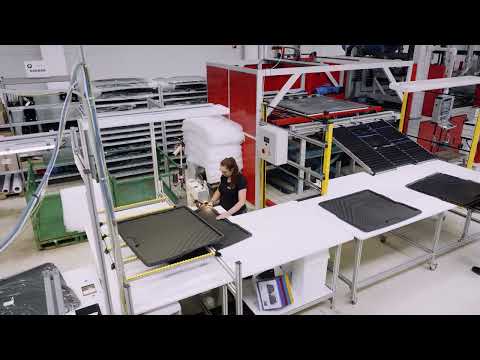 Produktion Kofferraummatte | Production boot mat | PARAT Technology | RETHINK PLASTICS.