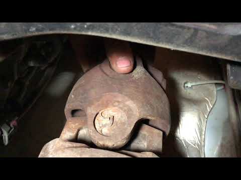 Example: Dodge Ram 2500 bad u joints on front driveshaft