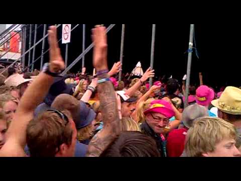 Bloody beetroots death crew 77 @ pinkpop