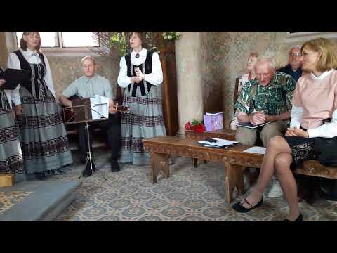 Rokiškio Rudolfo Lymano muzikos mokyklos mokinių tėvelių ansamblis. Vadovė mokytoja Laima Bieliūnienė. Poezijos pavasaris -2018 Rokiškio Šv. Juozapo koplyčioje.