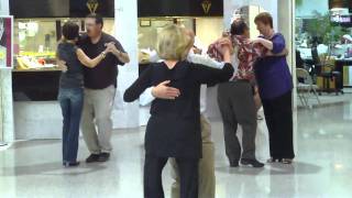 preview picture of video 'Flash Mob Tango, Kearney'