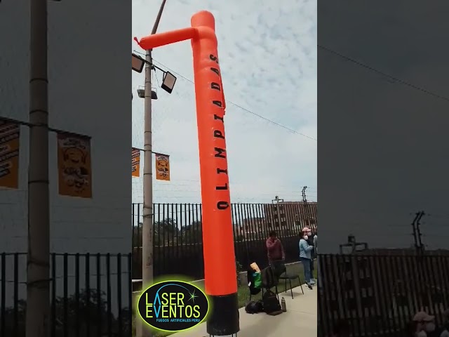 Vídeo relacionado con FSFLAG Muñeca de payaso inflable de 6 pies con soplador resistente a la intemperie (5.5 pulgadas de diámetro) y luces LED integradas, chico bailarín agitando loco para promoción de publicidad de