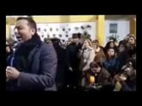Oscar Santa Cruz Zambomba Flamenca Hermandad del rocio de Emigrantes de Huelva