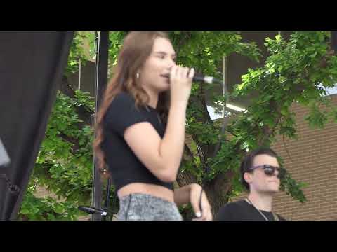 Kelsi Kee - American Woman - 4/29/22 Dallas International Guitar Festival