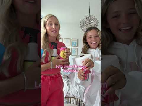 Clean Ells messy room with us 💕✨🫶🏼