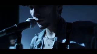 Navy Blue divulga clipe de Shadows Of The Past