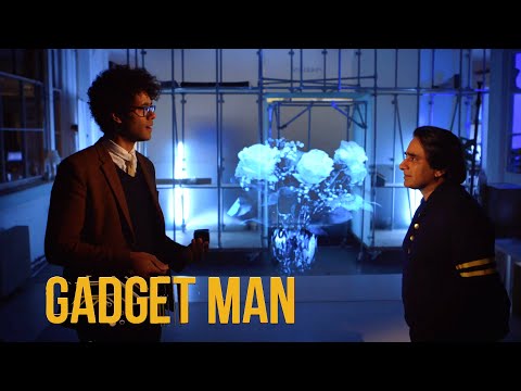Richard Ayoade's Romantic Gadgets | Gadget Man