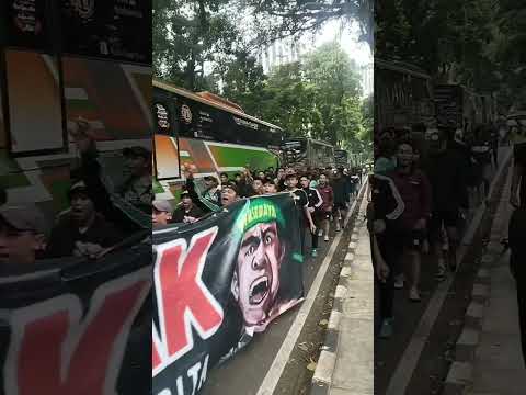 BERTANDANG KE JAKARTA ‼️ CORTEO BONEK DI STADION GBK