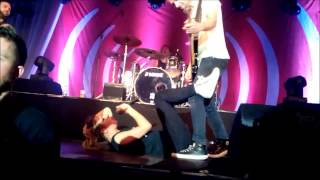 Guano Apes - Like Somebody (live @ Live Music Hall, Köln, 27.10.2014)