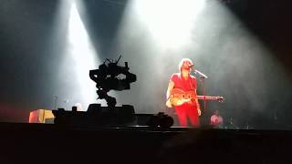 Arte Moderno (intro piano) - IZAL | (Directo Palacio de Deportes Madrid, Gira Autoterapia, 5/4/2019)