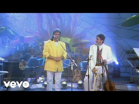 Roberto Carlos - Alegria, Alegria ft. Caetano Veloso