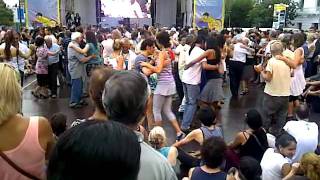 Baile de Tango antes del concierto de Adriana Varela ( II )