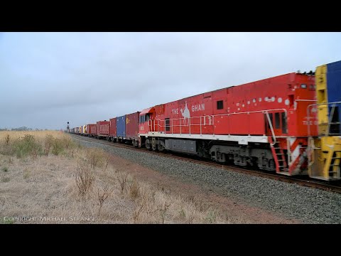 4AM5 Container Freight Train With NR117 9322 NR13 NR18 (17/2/2022) - PoathTV Australian Railways