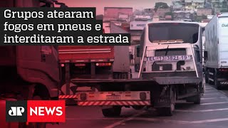 Trechos da rodovia da Régis Bittencourt seguem bloqueados