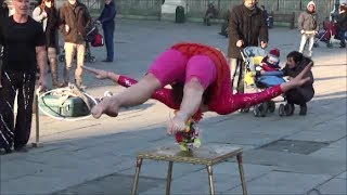 preview picture of video 'Gymnast Contortionist and Fakir Acrobat. Amazing Street Performers Seen in Turin, Italy'