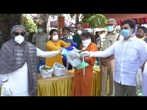 Distribution of Masks,Sanitizers & Food items in Visakhapatnam,Vizag Vision..