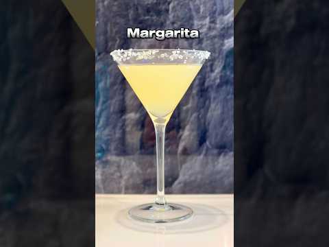 Classic Margarita (easy and best method to do at home) full recipe in the comments 👇 #tequila