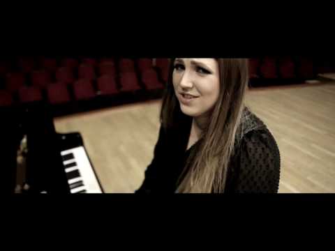 Jagoda "Goda" Wojciechowska - Mijając Samotne Noce (Official Video)