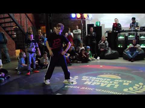 breakdance kids - RED vs Fighter - ВДВ круг | Russia Battle Pro 2018
