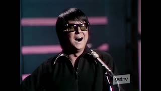 ROY ORBISON - &quot;SO YOUNG&quot; LIVE ON THE JOHNNY CASH TV SHOW