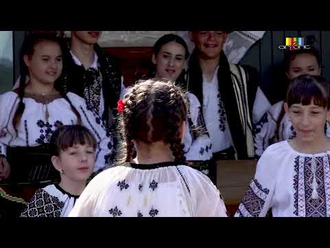ANSAMBLUL MOȘTENITORII BUCOVINEI  - HORA MOLDOVENEASCĂ