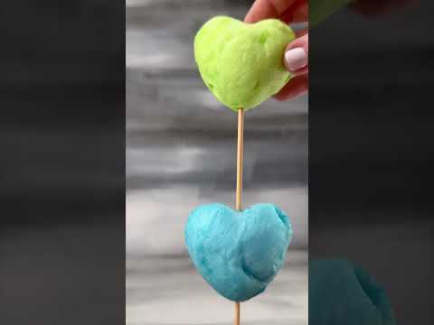 Heart shaped cotton candy pops - strawberry & Bubblegum #cottoncandy #diy  #heart