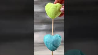 Heart shaped cotton candy pops - strawberry &amp; Bubblegum #cottoncandy #diy  #heart