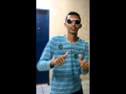 MC'S ANTHONY E MAURINHO PART. BANDA LOUCO VENENO - CHEGUEI NOVINHA LANCAMENTO 2011.wmv