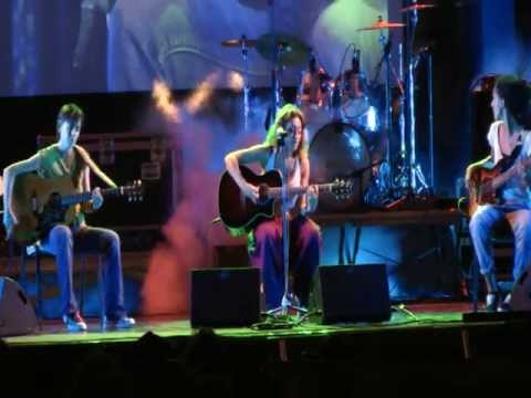 LAURA AVALLONE - CALYPSO CHAOS - A BOCCA CHIUSA - FESTIVAL ESTIVO PIOMBINO 13 LUGLIO 2012