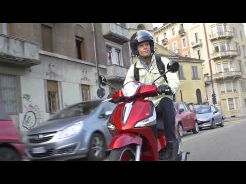 New Piaggio Liberty 150 ABS riding scenes video
