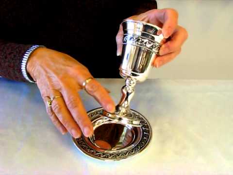 download lagu mp3 mp4 Silver Washing Cup, download lagu Silver Washing Cup gratis, unduh video klip Silver Washing Cup