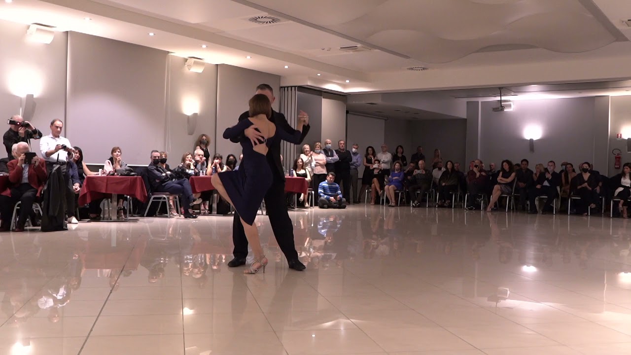 Joe Corbata & Lucila Cionci - Catania Tango d'Autunno 2021 - (2/4)