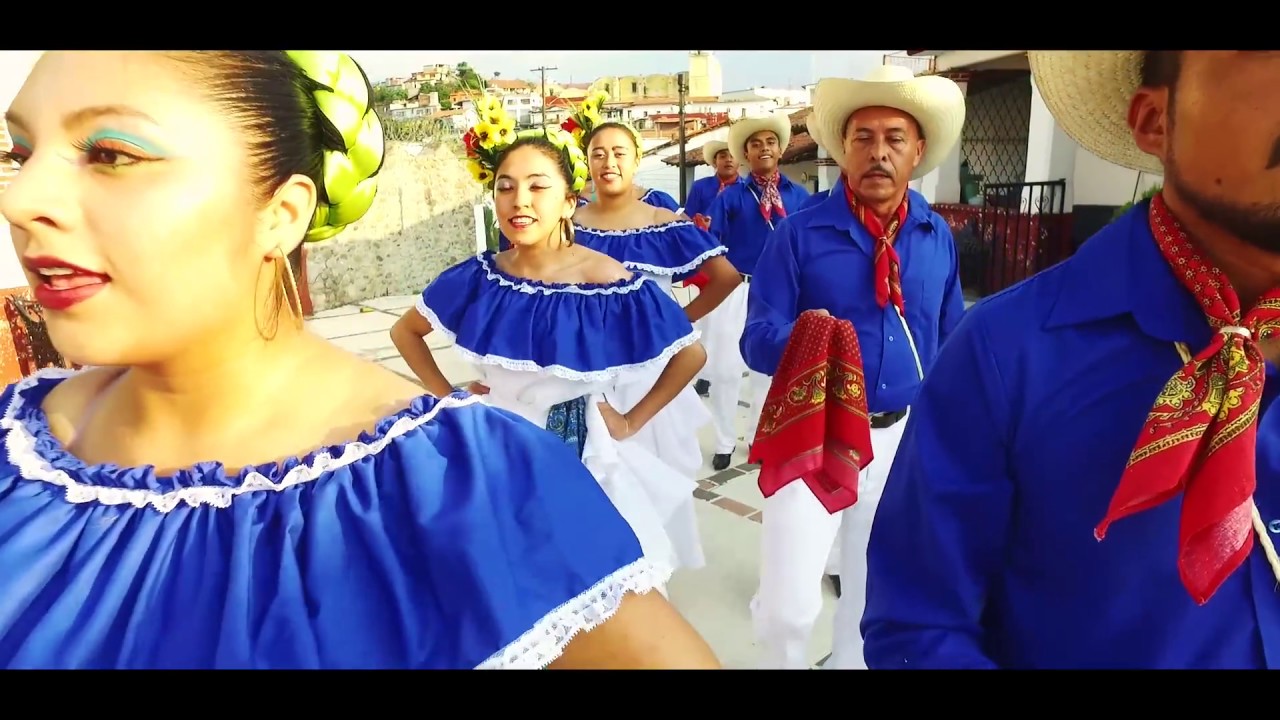 EL MEZCALITO (LILA DOWNS)