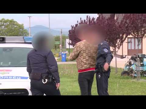 Drogos férfi fenyegette a városrendészeket