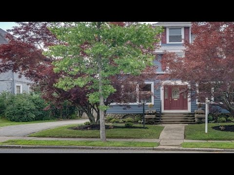 282 Burncoat St, Worcester, MA Presented by Elena Scaplen.