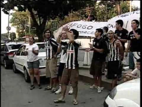ESPN com br   Botafogo   Informação é o nosso esporte   VÍDEO  Torcida do Botafogo se revolta com divisão de ingressos   Google Chrome