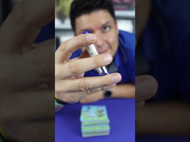 Vídeo relacionado con Asmodee BrainBox Matemáticas, Juego Educativo de Cartas de Memoria y Observación para Familias y Niños, A Partir de 8 Años, A Partir de 1 Jugador, 15-30 Minutos por Partida, Español