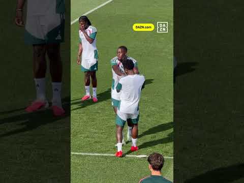 Konaté, Vinícius y un doble toque polémico 😂 #UCLxDAZN