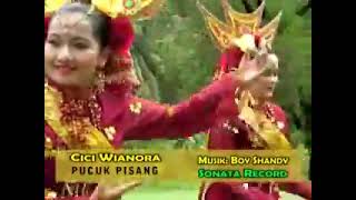 Download lagu Non Stop Joget Melayu Boy Shandy   Selayang Pandang mp3 Download lagu Non Stop Joget Melayu Boy Shandy   Selayang Pandang mp3
