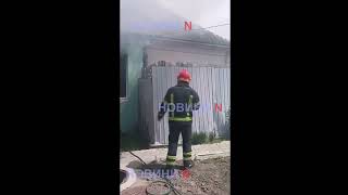 В Николаеве горит жилой дом: есть пострадавшая (видео)