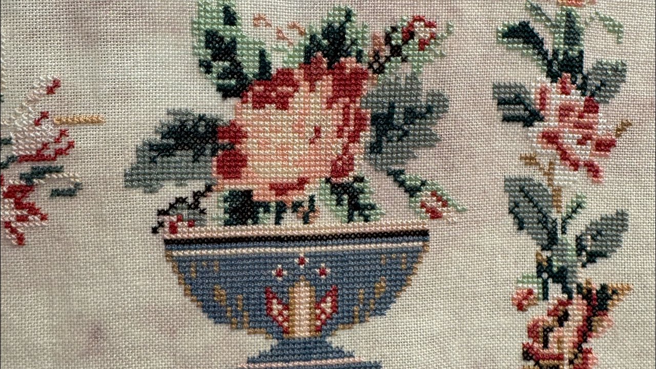 Flosstube 34 - New Starts, WIPS and unraveling 