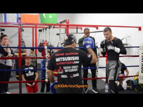 Oleksandr Gvozdyk Hand Pads Workout!