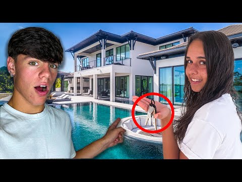 IO e la MIA RAGAZZA ci siamo TRASFERITI in una VILLA MILIONARIA a 16 ANNI!