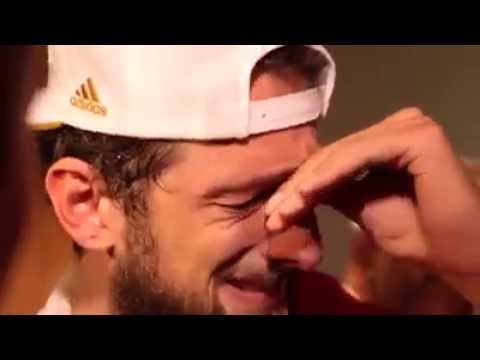 Belinelli intervistato da Alessandro Mamoli dopo la vittoria del suo primo anello