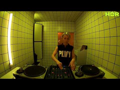 POSH / December 18 / 4pm-5pm