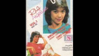 Download lagu Ria Angelina - Bahagia dalam duka mp3 Download lagu Ria Angelina - Bahagia dalam duka mp3