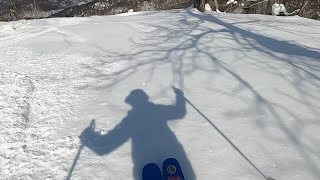 裏に行ったら俄然やる気復活！まだまだパウダーがあった！誰も踏んでいないパウダーを満喫！！　(20250308)